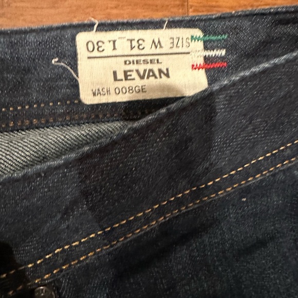 Men’s Vintage Diesel Levan Dark Blue Jeans- made in Italy! Beautiful condition - Picture 3 of 7